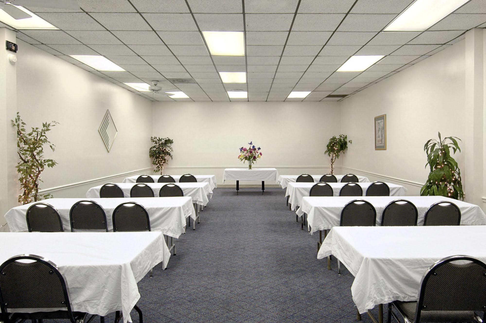 Howard Johnson By Wyndham Valdosta Dış mekan fotoğraf